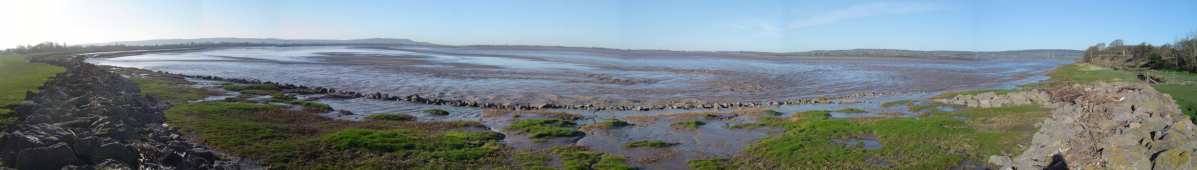 Photo: The bore travels back up the eastern channel.