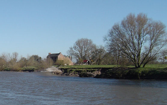 Photo: The bore at Stonebench.